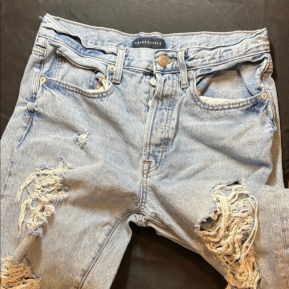 Aeropostale Light Blue Distressed Low Rise Skater Jeans, size 4R